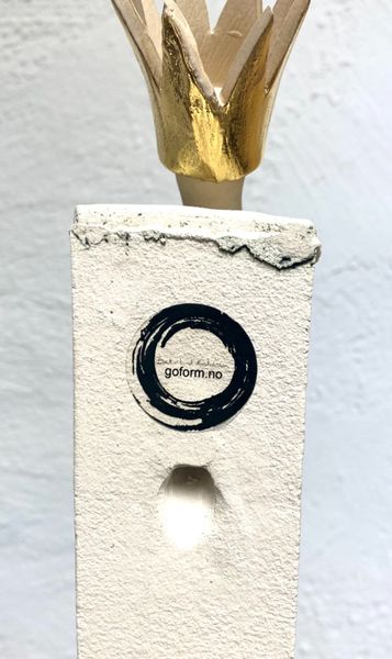 Stor kubeskulptur - Konge